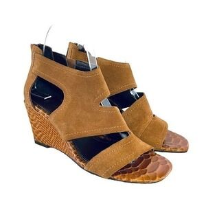 NWOT Donald Pliner Panya Saddle Brown Suede Reptile Embossed Wedge Sandals